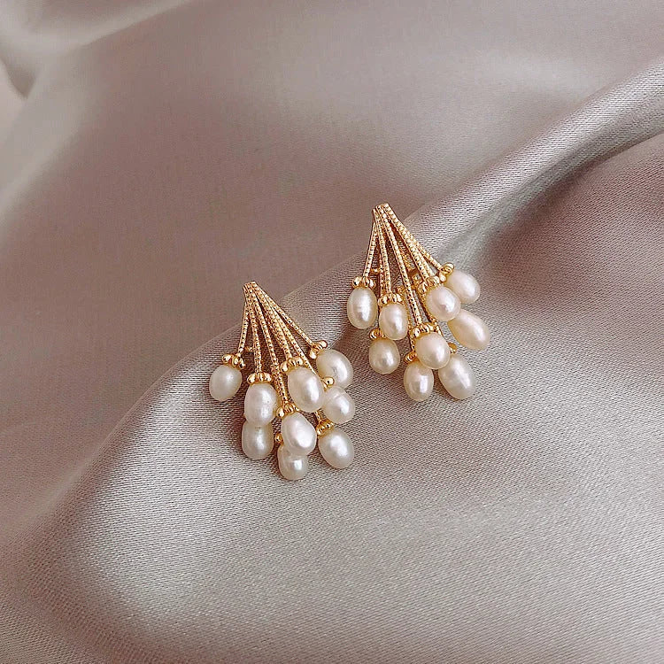 Céline | Gold Pearl Earrings