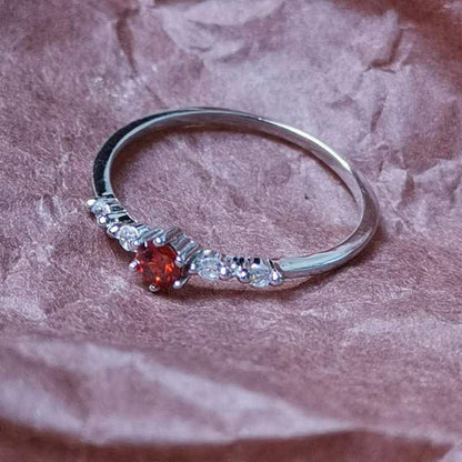 Élodie | Gold Ring with Red Stone