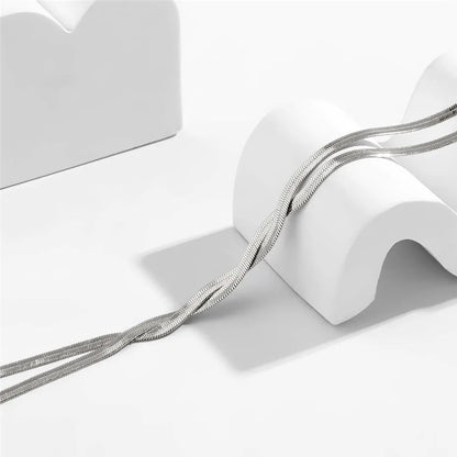 Élise | Y-Shaped Knot Necklace