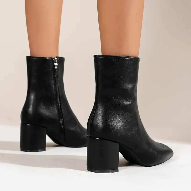 Vallora | Shiny Patent Ankle Boots