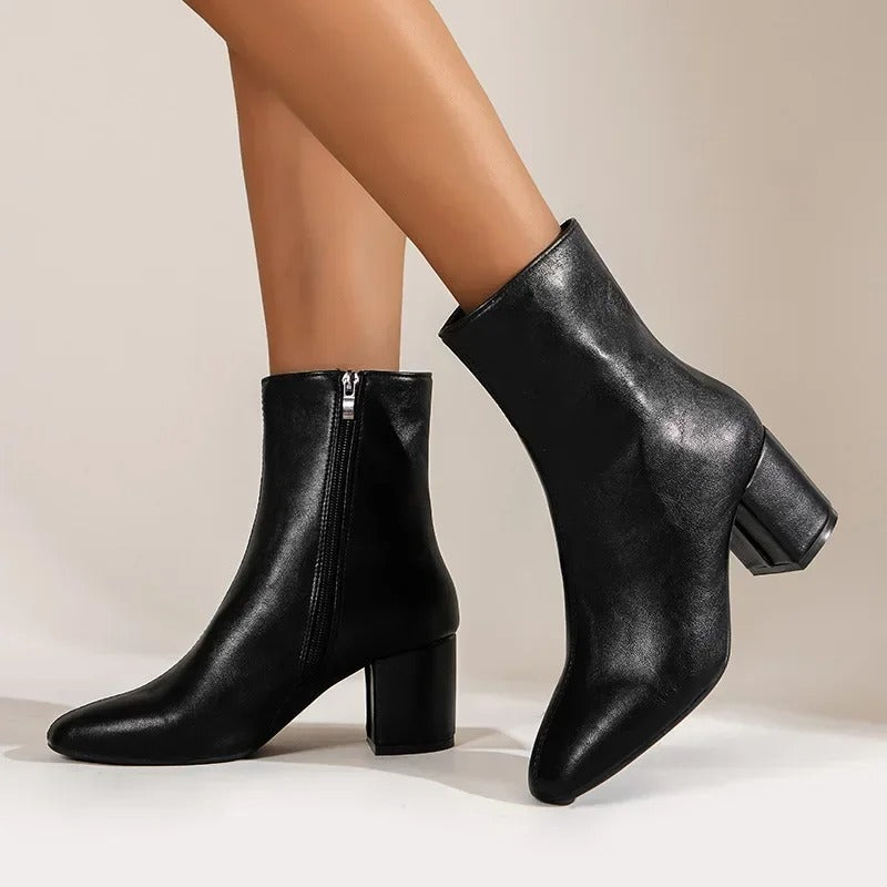 Vallora | Shiny Patent Ankle Boots