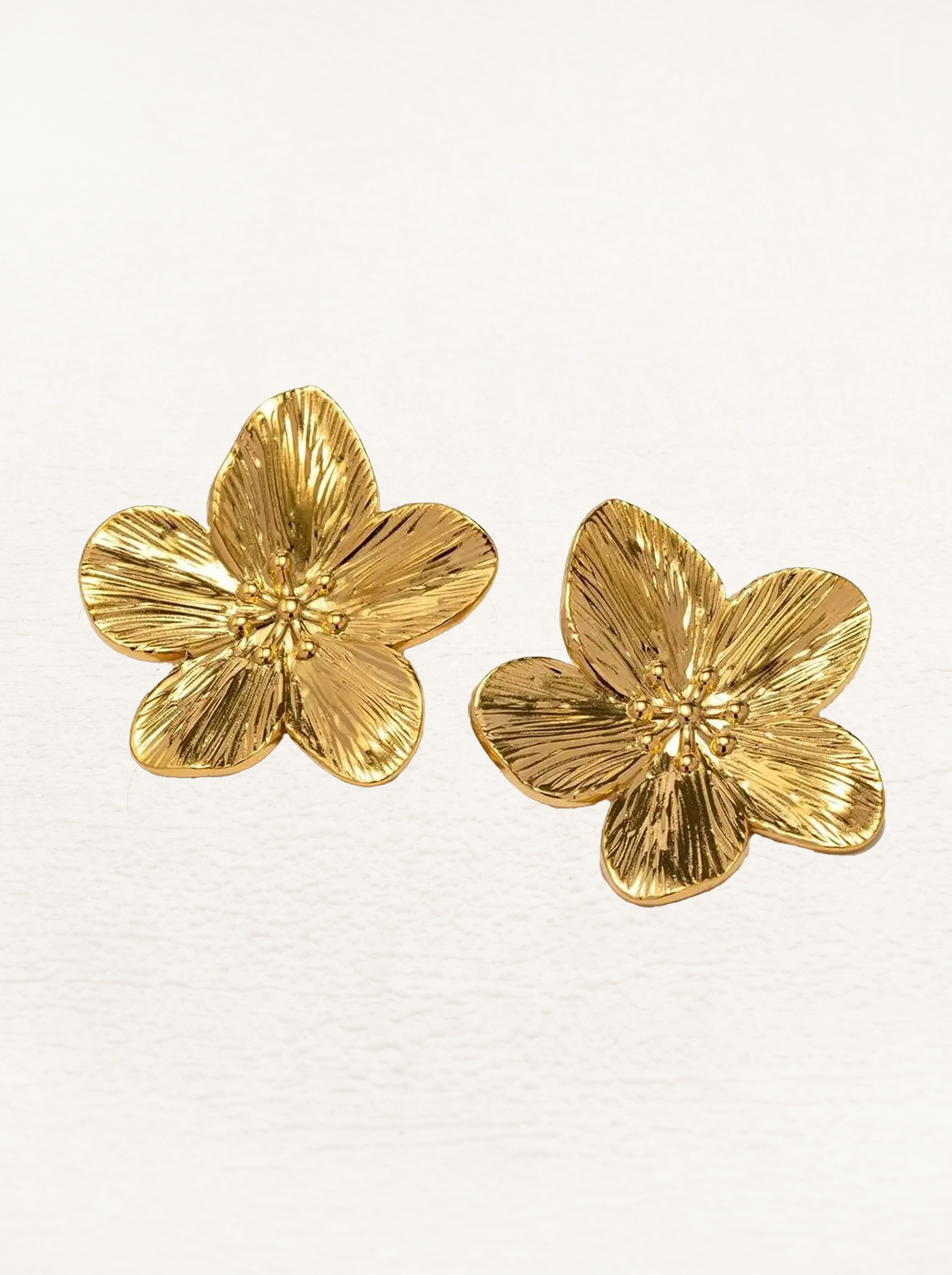 Amaris | Gold Stud Earrings