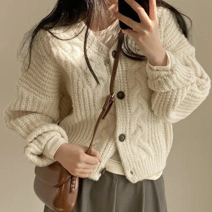 Maelis | Cable Knit Cardigan
