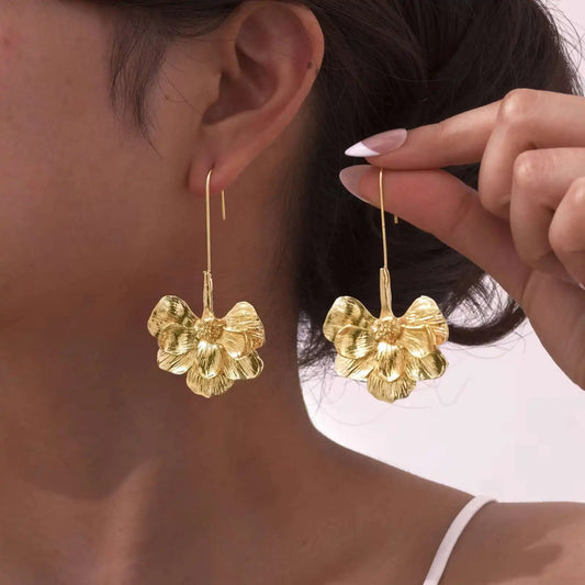 Fiora | Gold Earrings