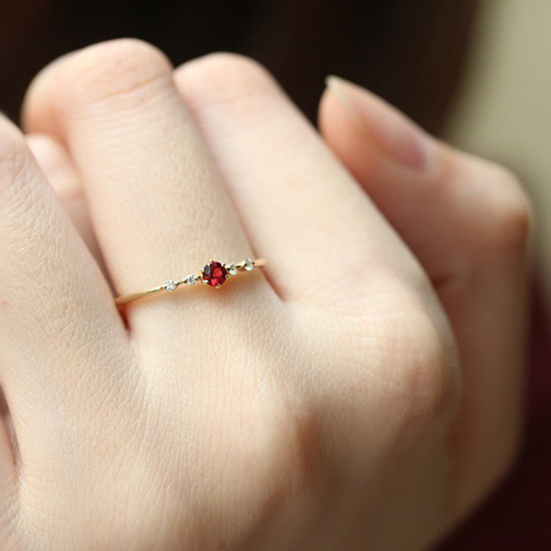 Élodie | Gold Ring with Red Stone