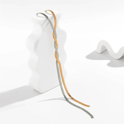 Élise | Y-Shaped Knot Necklace