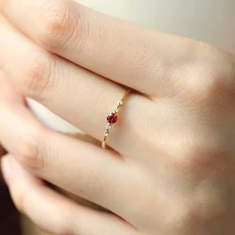 Élodie | Gold Ring with Red Stone