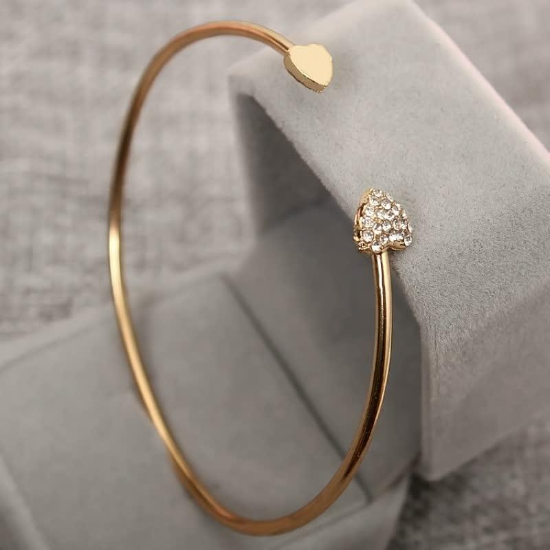 Amoura | Heart Bracelet